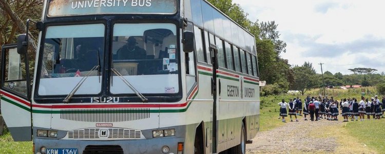 Schoolbus in Kenia