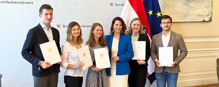 Verleihung der College of Europe Stipendium mit BM Edtstadler