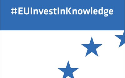 Wortlat "EU invest in Knowledge" mit drei blauen Sternen