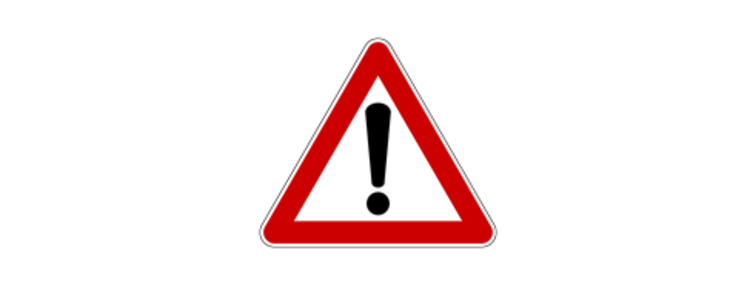 Verkehrsschild: Rotes Dreieck mit schwarzem Rufzeichen in der Mitte